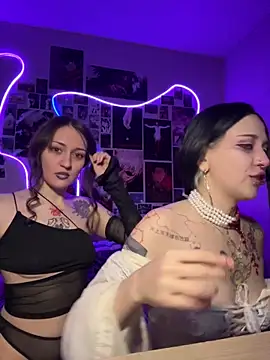 Dooubletroublee online show from 02-10-26, 03:27