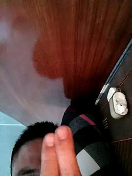 Snapshot of Vvvvvieett chatting on 10-03-25, 05:31 Vvvvvieett online show from 10-03-25, 05:31