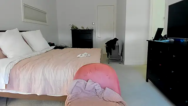 Kymmmy online show from 01-06-26, 09:41