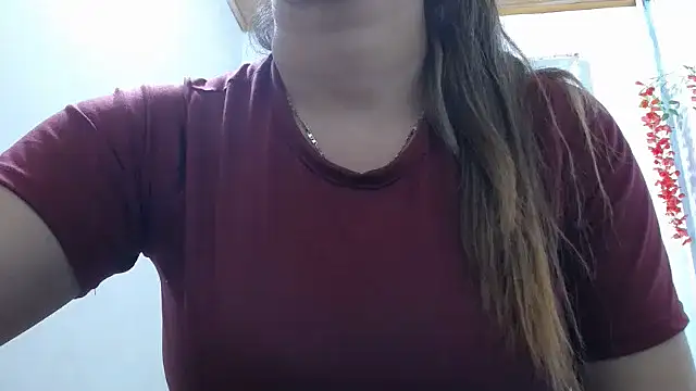 Luna girlhot  online show from 03-12-26, 04:11