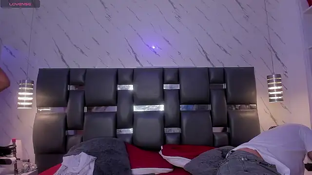 PittAndLunaa online show from 03-05-26, 12:35