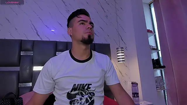 PittAndLunaa online show from 04-16-26, 12:28