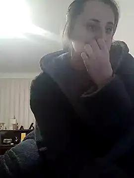 emeli moon online show from 01-02-25, 06:56