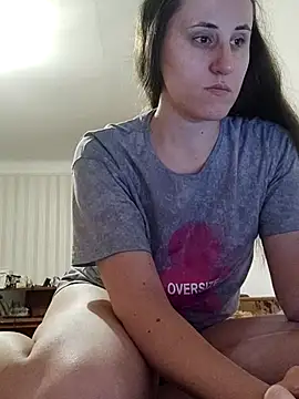 emeli moon online show from 10-25-25, 06:52