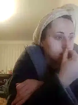 emeli moon online show from 01-04-25, 05:05