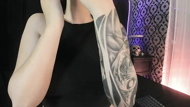 Adeelinee online show from 02-05-26, 08:15