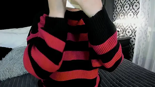 Adeelinee online show from 09-18-25, 07:39