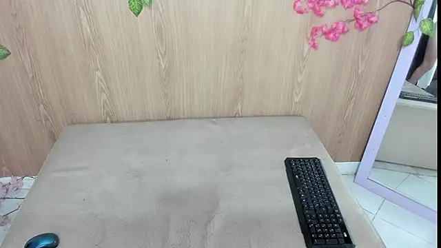 jenelotizz06 online show from 06-16-26, 02:33