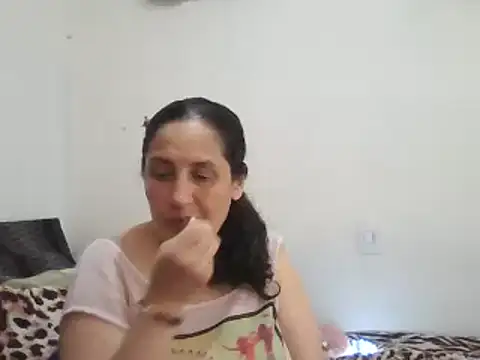 Snapshot of ximenajimenez chatting on 02-15-25, 10:10 ximenajimenez online show from 02-15-25, 10:10