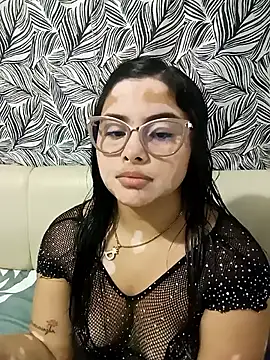 Shirley 23 online show from 03-01-26, 03:17