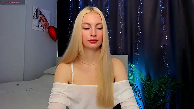 Kimmy powell online show from 10-20-25, 04:03