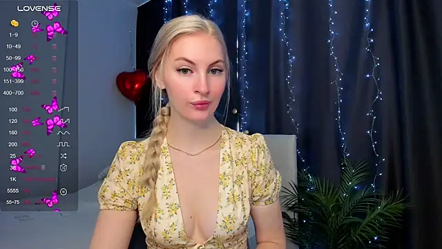 Kimmy powell online show from 09-18-25, 03:31