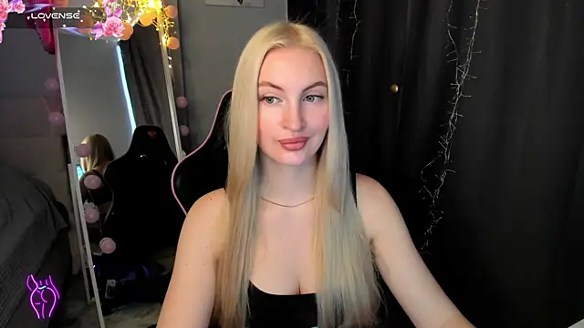 Kimmy powell online show from 04-15-26, 03:01