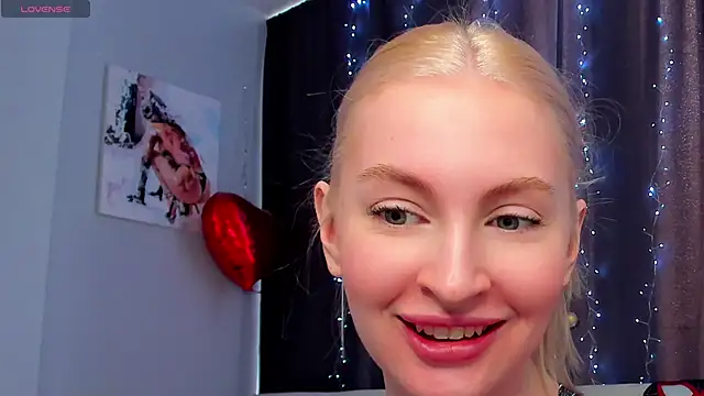 Kimmy powell online show from 10-31-25, 06:54