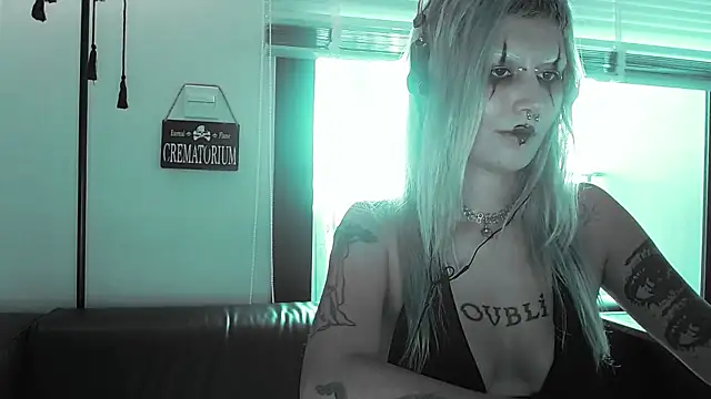 god x girl online show from 05-15-26, 11:25