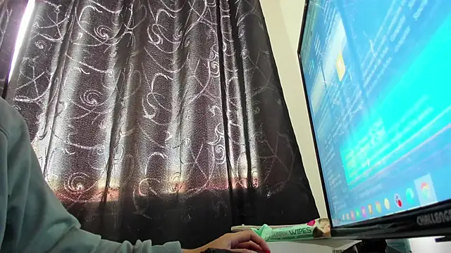 samantha  wilson online show from 11-05-25, 01:25