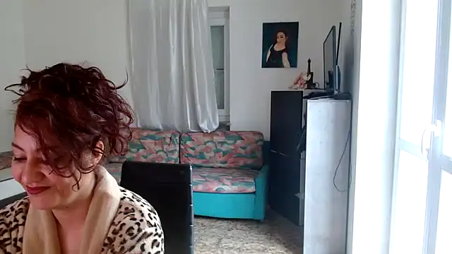 danasantoreal online show from 04-11-26, 07:56