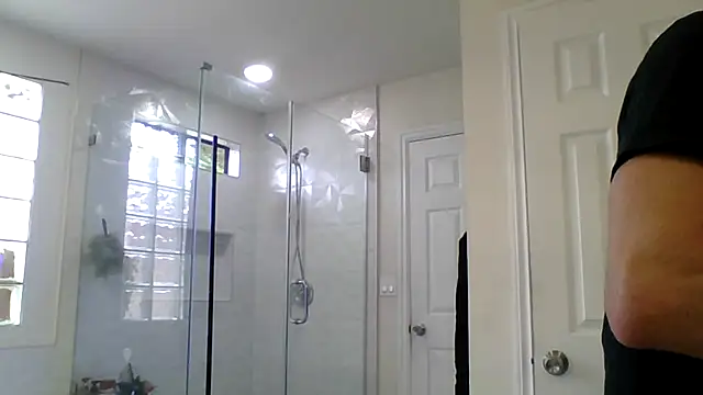 El Gizmo online show from 05-02-26, 07:41