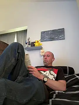 El Gizmo online show from 03-15-26, 07:21