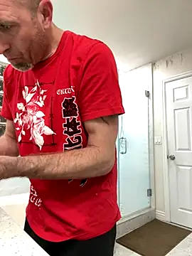 El Gizmo online show from 11-16-25, 03:11