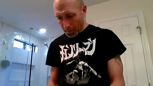 El Gizmo online show from 03-05-26, 05:42