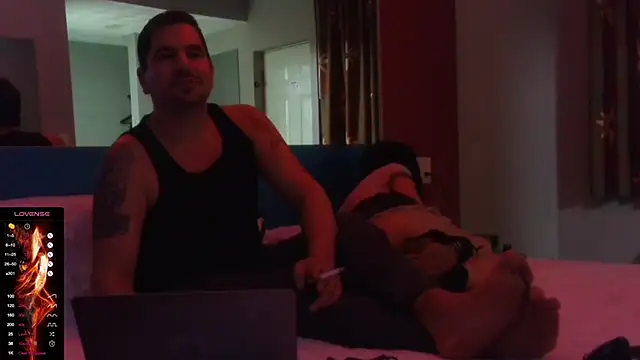 Snapshot of Hard_to_Handlexxx chatting on 02-06-25, 10:36 Hard to Handlexxx online show from 02-06-25, 10:36