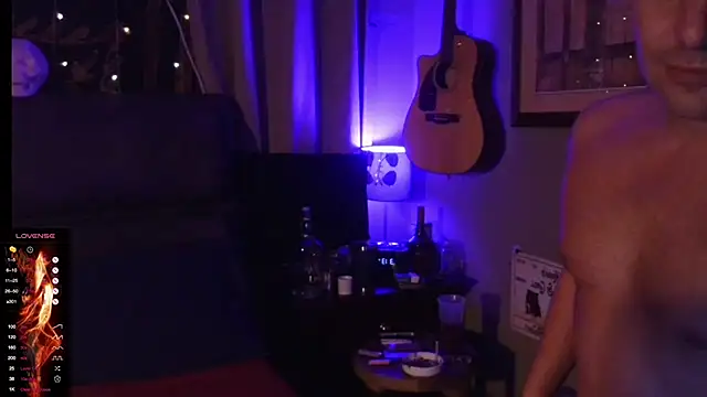 Snapshot of Hard_to_Handlexxx chatting on 12-05-24, 08:16 Hard to Handlexxx online show from 12-05-24, 08:16