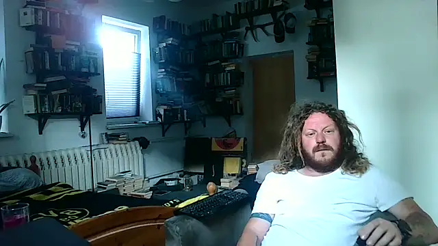 Snapshot of sunr1sa chatting on 07-02-26, 04:18 sunr1sa online show from 07-02-26, 04:18