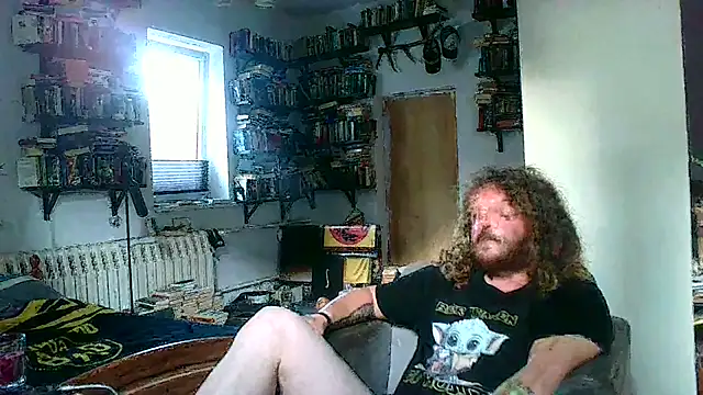 Snapshot of sunr1sa chatting on 06-25-26, 04:21 sunr1sa online show from 06-25-26, 04:21