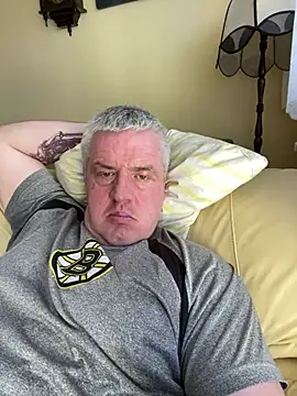 Snapshot of Evolite123 chatting on 03-18-25, 10:17 Evolite123 online show from 03-18-25, 10:17