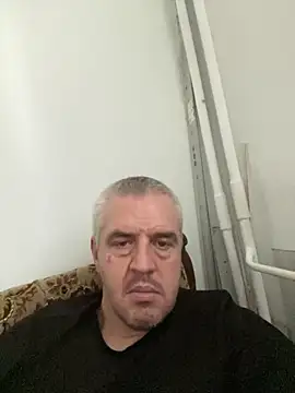 Snapshot of Evolite123 chatting on 11-14-25, 12:31 Evolite123 online show from 11-14-25, 12:31