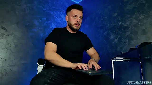 juliusmasters online show from 04-05-26, 08:37