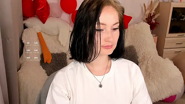 LisaMooore online show from 07-01-26, 04:40