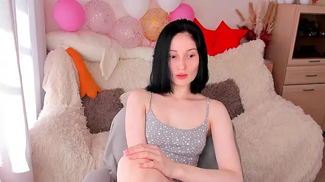 LisaMooore online show from 04-24-26, 05:20