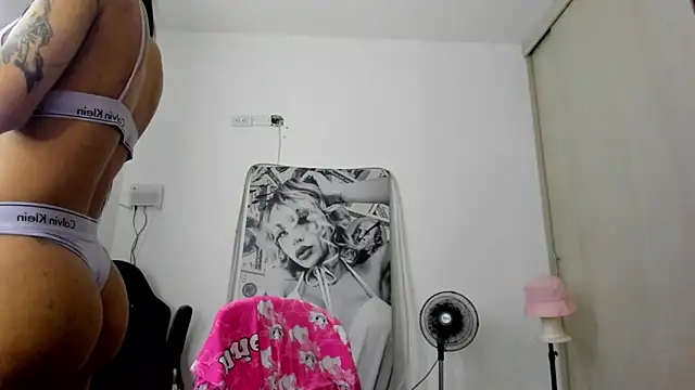  juliana star  online show from 09-17-25, 09:39