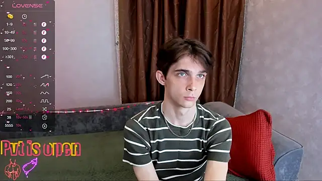 Aaron Boom online show from 06-01-26, 10:20