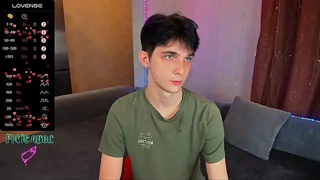 Aaron Boom online show from 11-30-25, 10:10