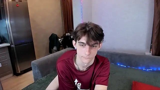 Aaron Boom online show from 05-17-26, 09:04