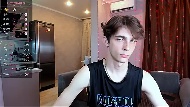 Aaron Boom online show from 06-19-26, 10:04
