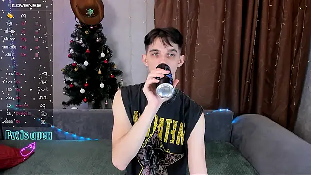 Aaron Boom online show from 01-17-26, 05:11