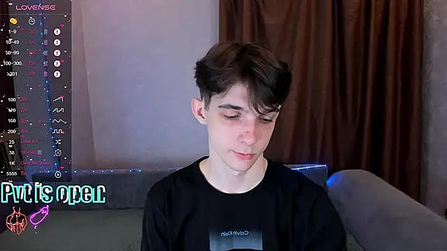 Aaron Boom online show from 04-16-26, 08:42