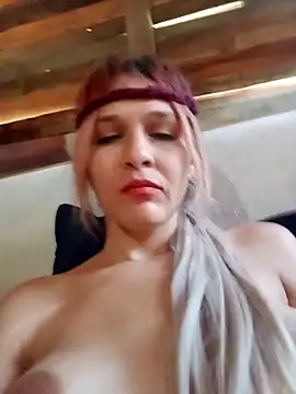 KeylacabreraC online show from 12-05-25, 04:27