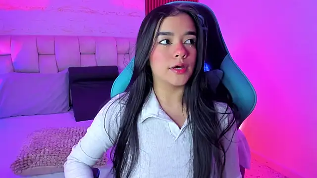 SophiaWylde online show from 09-26-25, 04:41