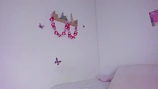 Snapshot of analia_collins chatting on 03-12-25, 01:25 analia collins online show from 03-12-25, 01:25