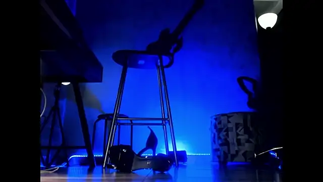 Snapshot of Witches_of_love chatting on 09-13-25, 01:27 Witches of love online show from 09-13-25, 01:27