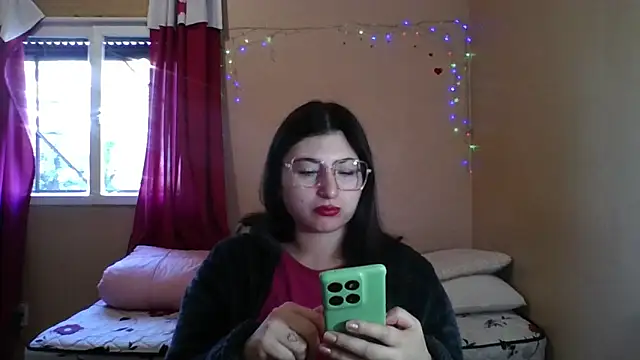 Snapshot of imsohornydacom chatting on 05-11-26, 03:40 imsohornydacom online show from 05-11-26, 03:40