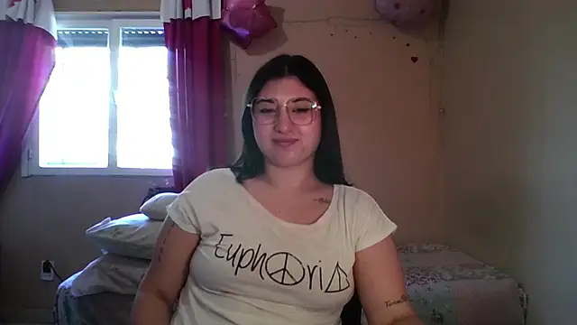 Snapshot of imsohornydacom chatting on 03-25-26, 05:34 imsohornydacom online show from 03-25-26, 05:34