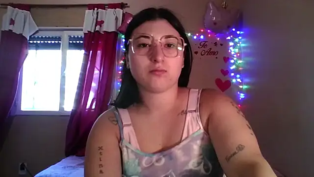 Snapshot of imsohornydacom chatting on 03-07-26, 08:47 imsohornydacom online show from 03-07-26, 08:47
