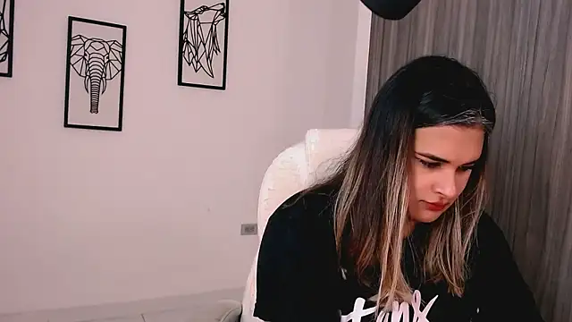 Snapshot of Kathee_zep chatting on 11-02-25, 05:01 Kathee zep online show from 11-02-25, 05:01