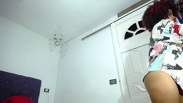 Squirter pussybomb online show from 05-20-26, 04:42